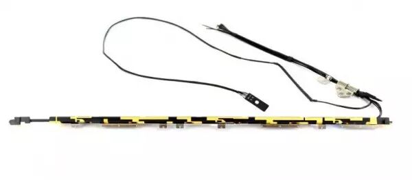 Nappe antenne avec Charni�re LCD pour MACBOOK PRO 15 A1398 RETINA (ann�e 2015)